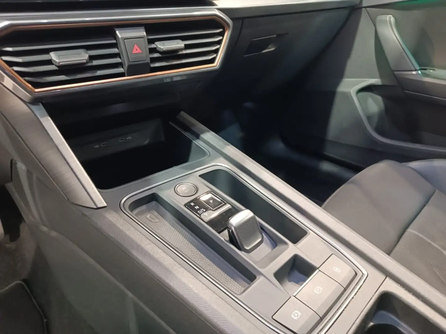 CUPRA Formentor 1.4 e-Hybrid 245 VZ DSG Gris - 2