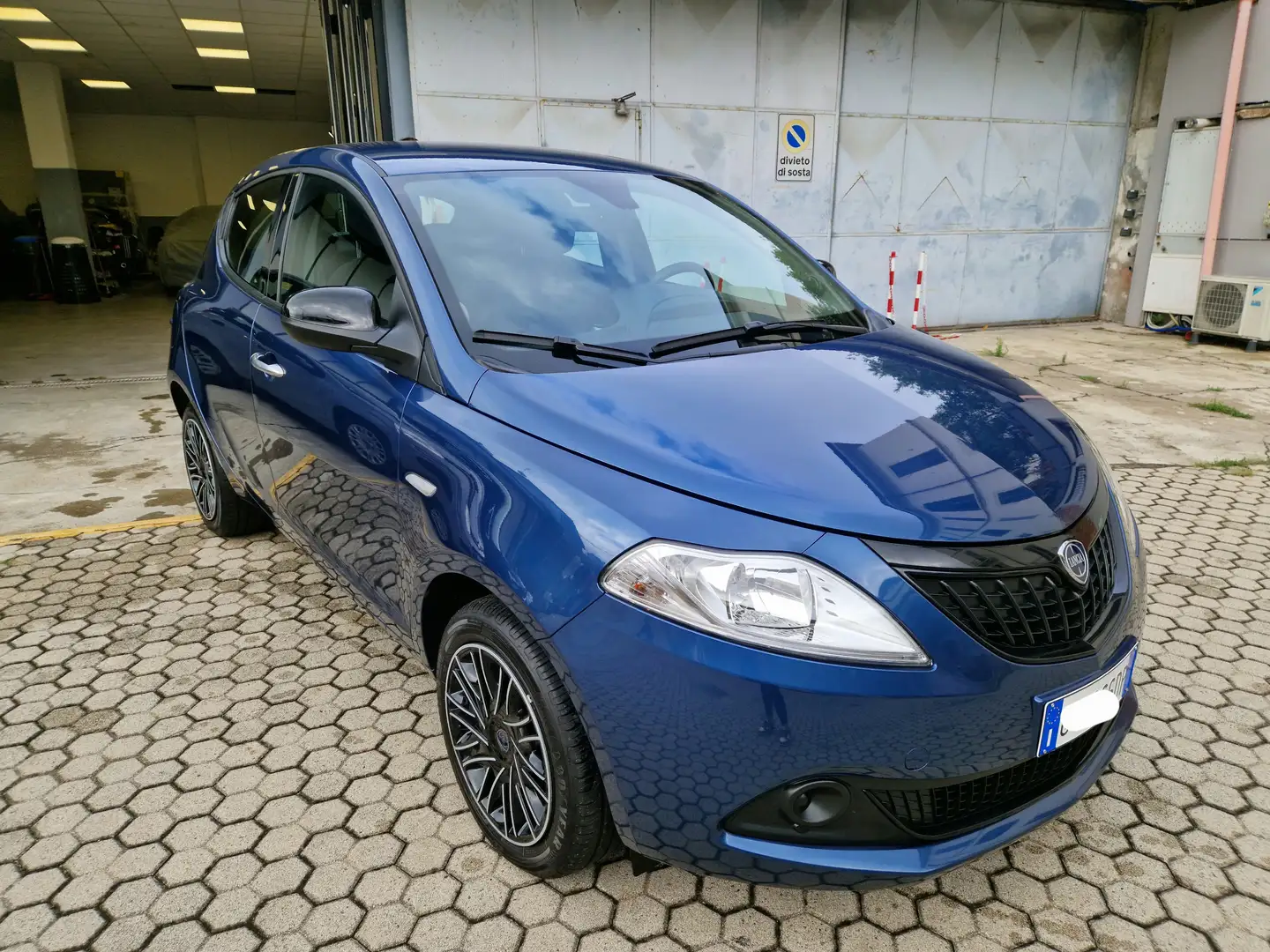 Lancia Ypsilon Ypsilon III 2021 1.0 firefly hybrid Blu/Azzurro - 2