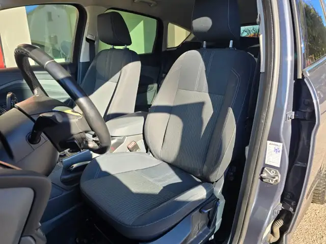 Ford C-Max view 6