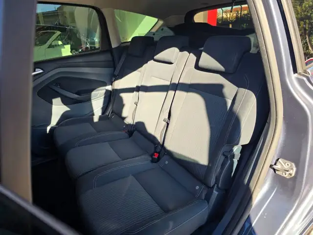 Ford C-Max view 7