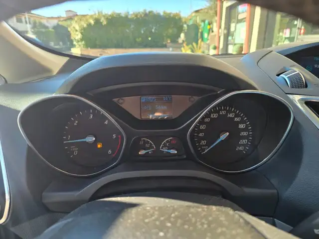 Ford C-Max view 5