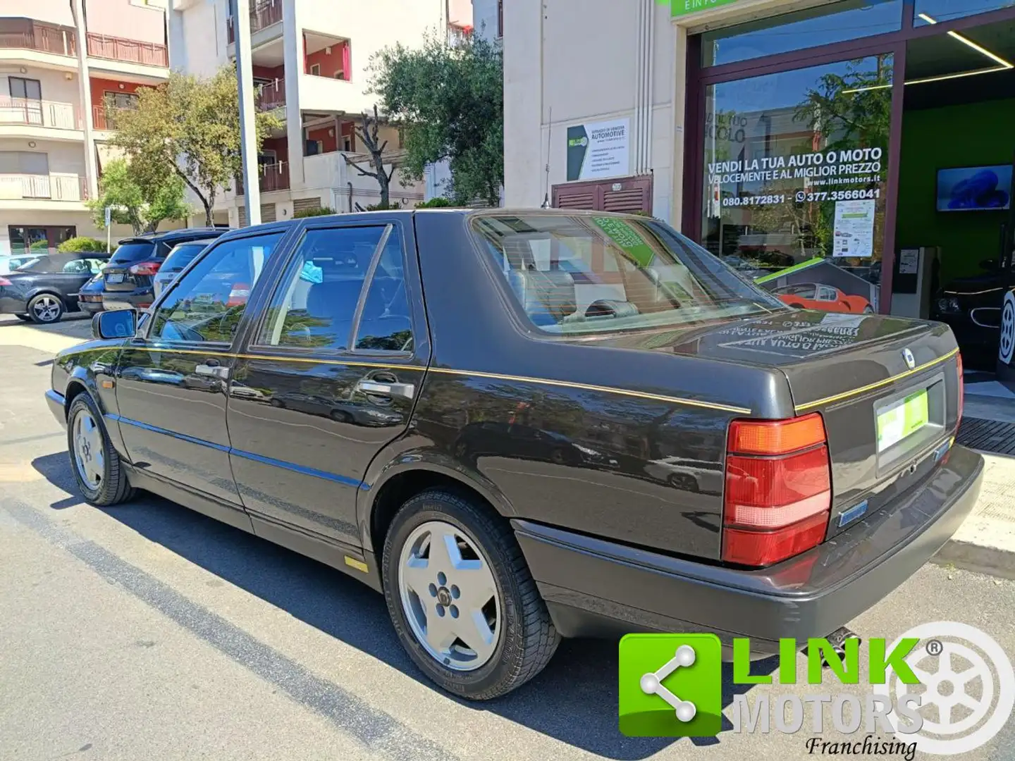Lancia Thema 8.32 FERRARI Noir - 2