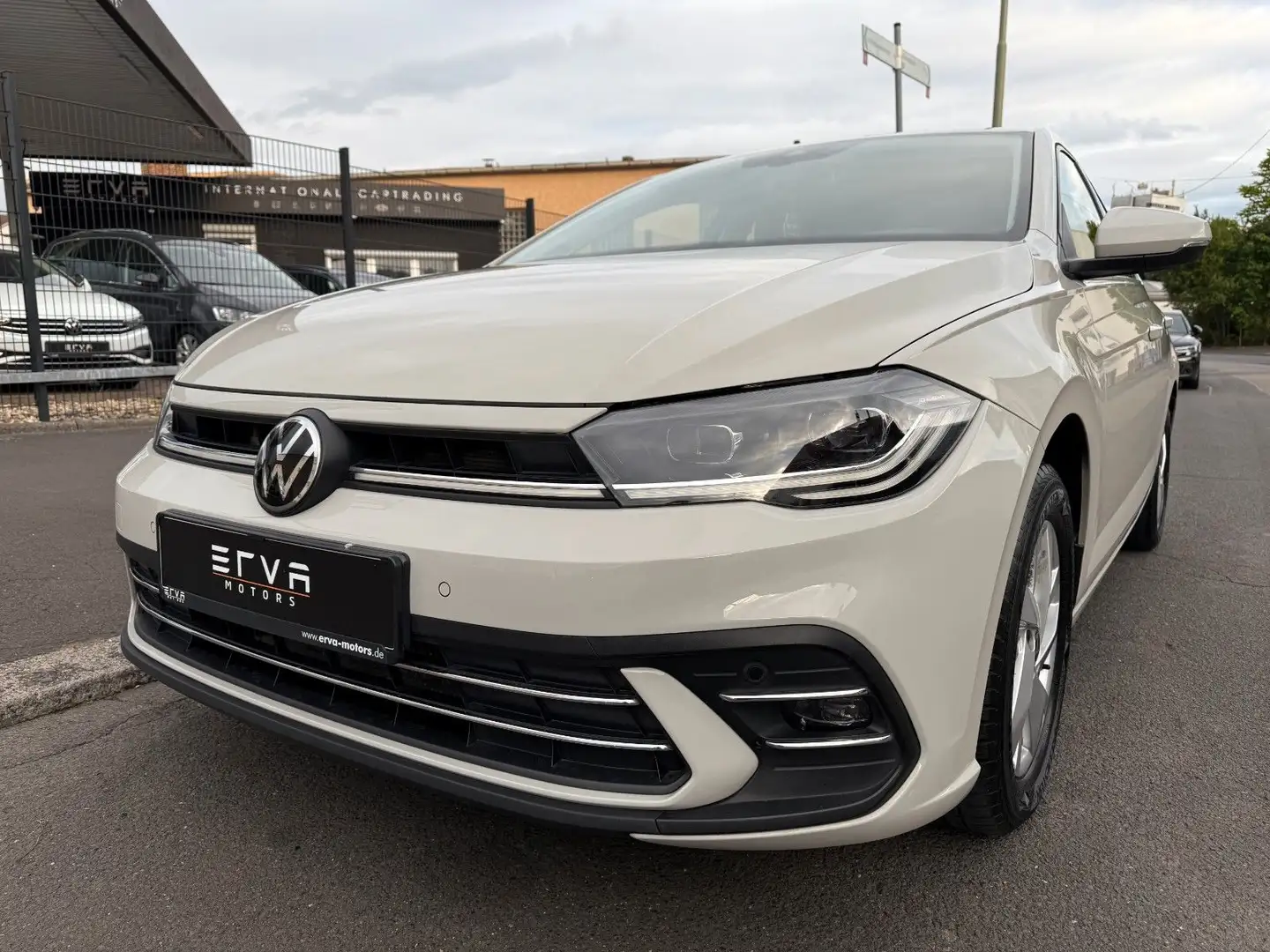 Volkswagen Polo VI Style DSG | MATRIX | Virtual Grau - 2