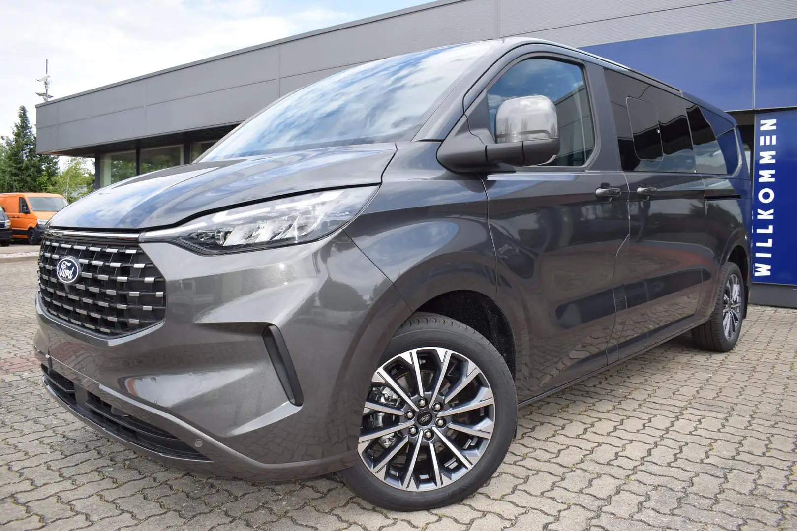 Ford Tourneo Custom L2H1 Titanium Top Ausstattung Grijs - 1