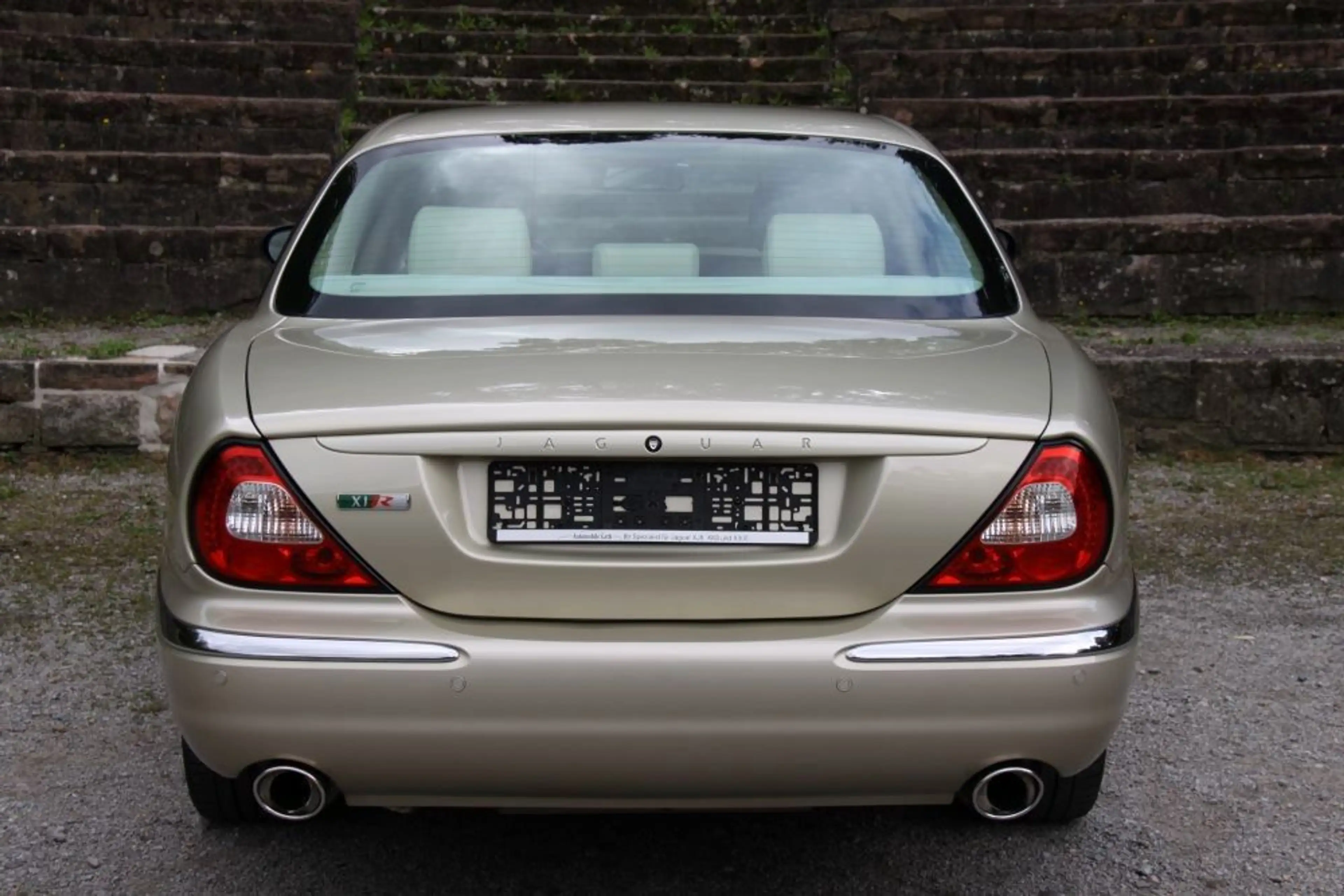Jaguar XJR Top gepflegter XJR mit 3 Jahre Garantie — photo 4