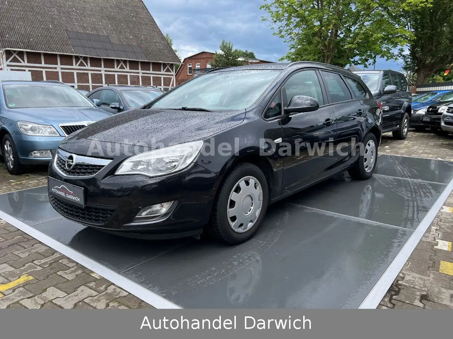 Opel Astra J 1.4 Sports Tourer Design Edition Top Schwarz - 1