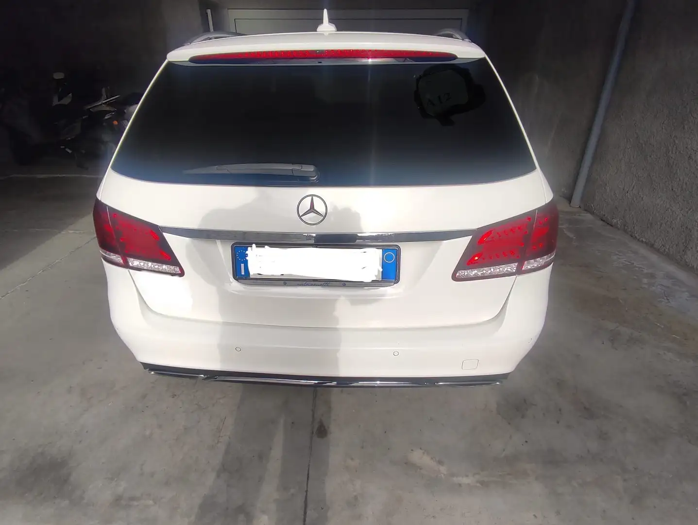 Mercedes-Benz E 220 SW bt Premium Automatic - 2