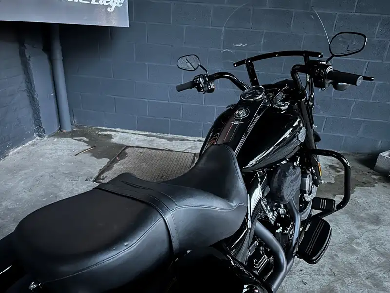 Harley-Davidson ROAD RING SPECIAL - foto 3