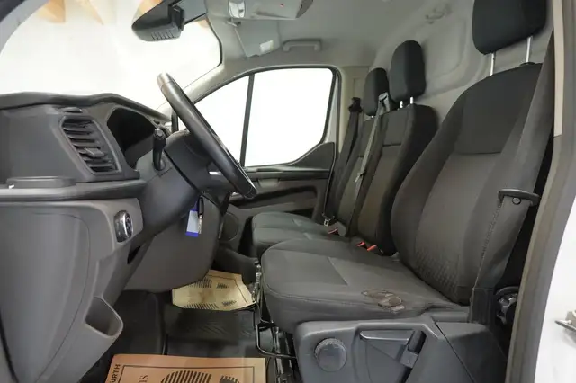 Ford Transit Custom view 16