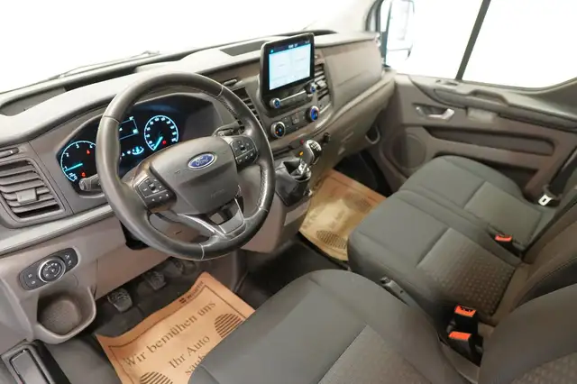 Ford Transit Custom view 14