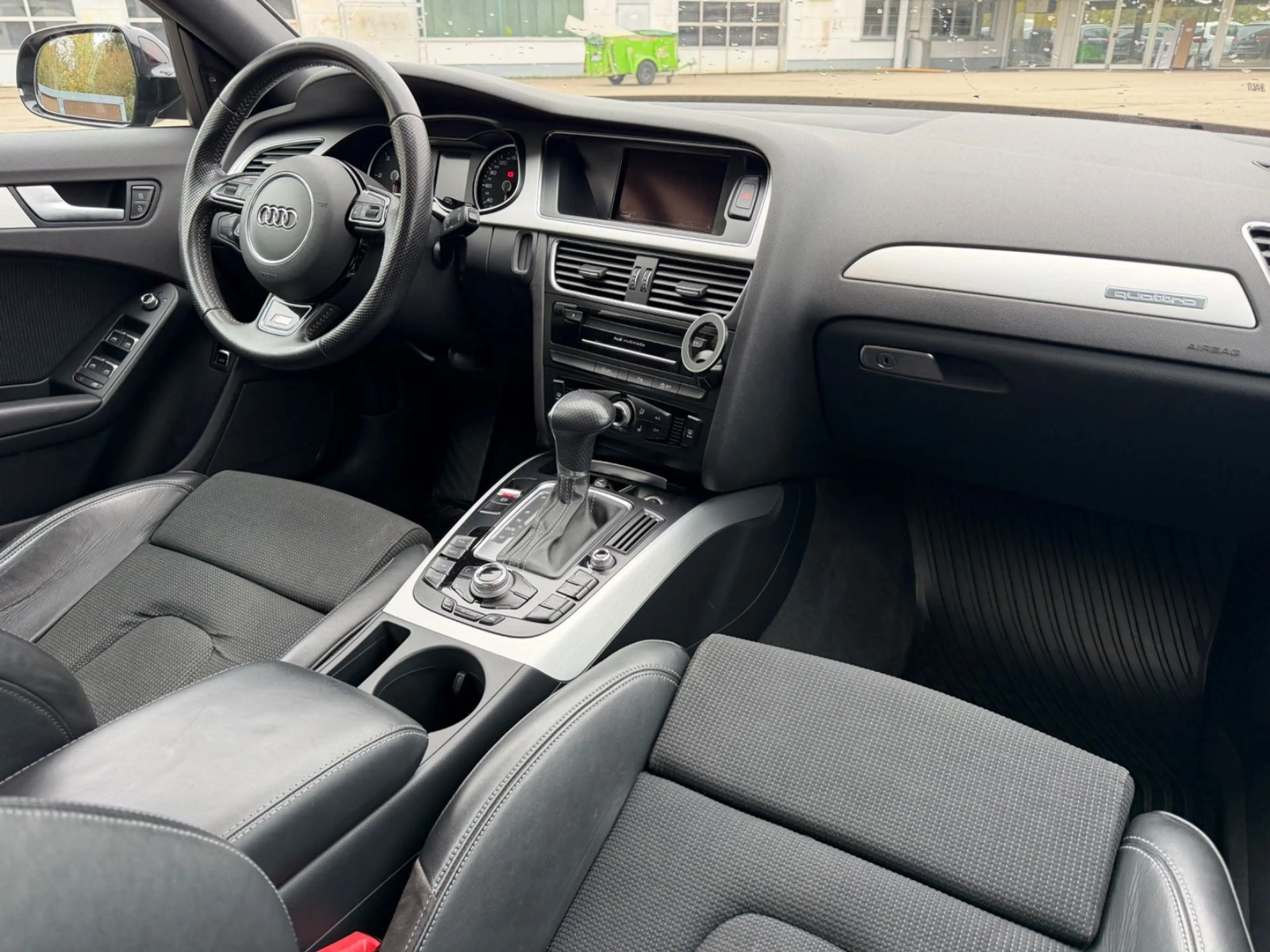 Audi A4 Lim. S line Sportpaket / plus quattro — photo 10