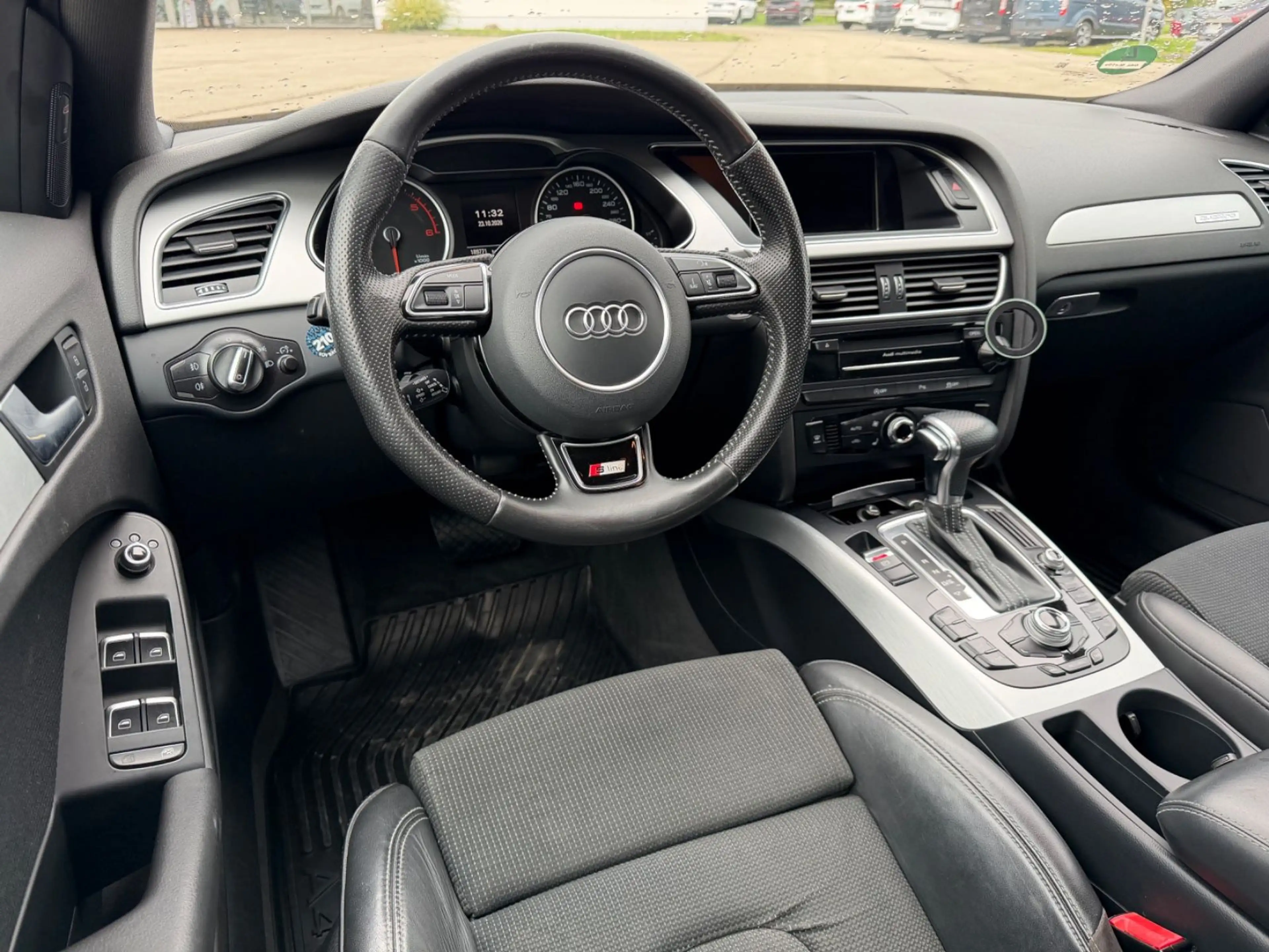 Audi A4 Lim. S line Sportpaket / plus quattro — photo 8