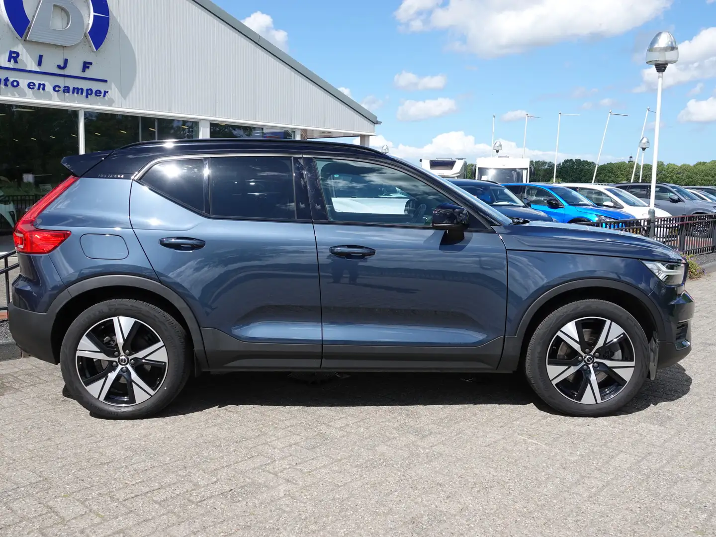 Volvo XC40 1.5 T4 Recharge R-Design TWO-TONE | H-LEER | CAMER Blauw - 2
