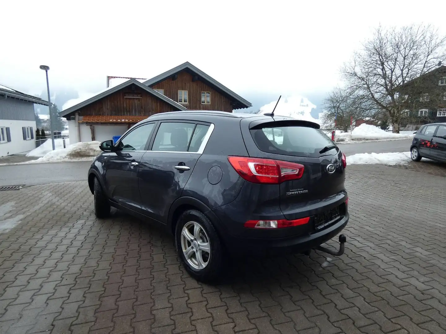 Kia Sportage Vision 4WD *AHK*Navi*Xenon* Gris - 1