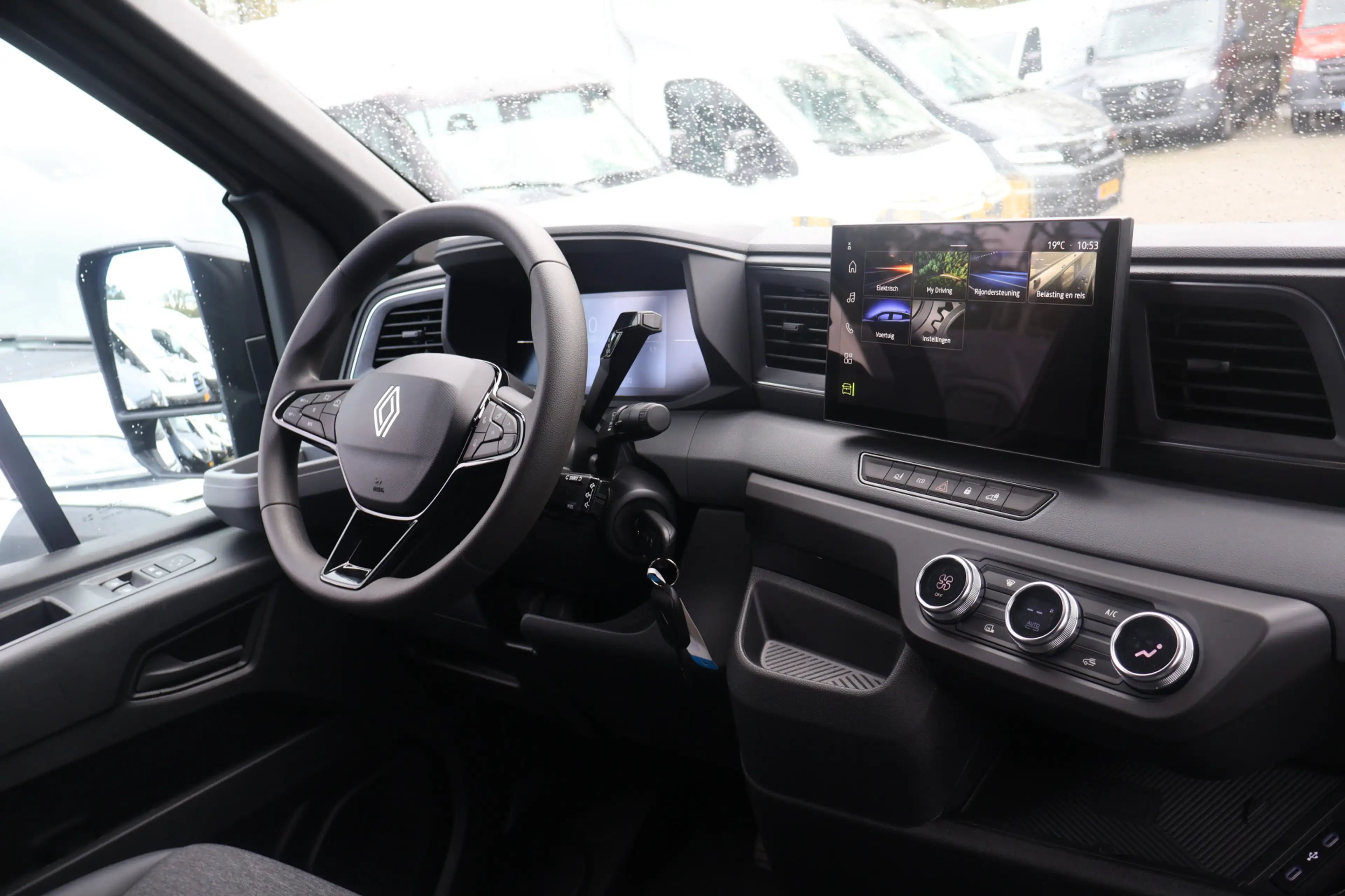 Renault Master E-Tech T35 L2H2 Extra long range 87 kWh — photo 30
