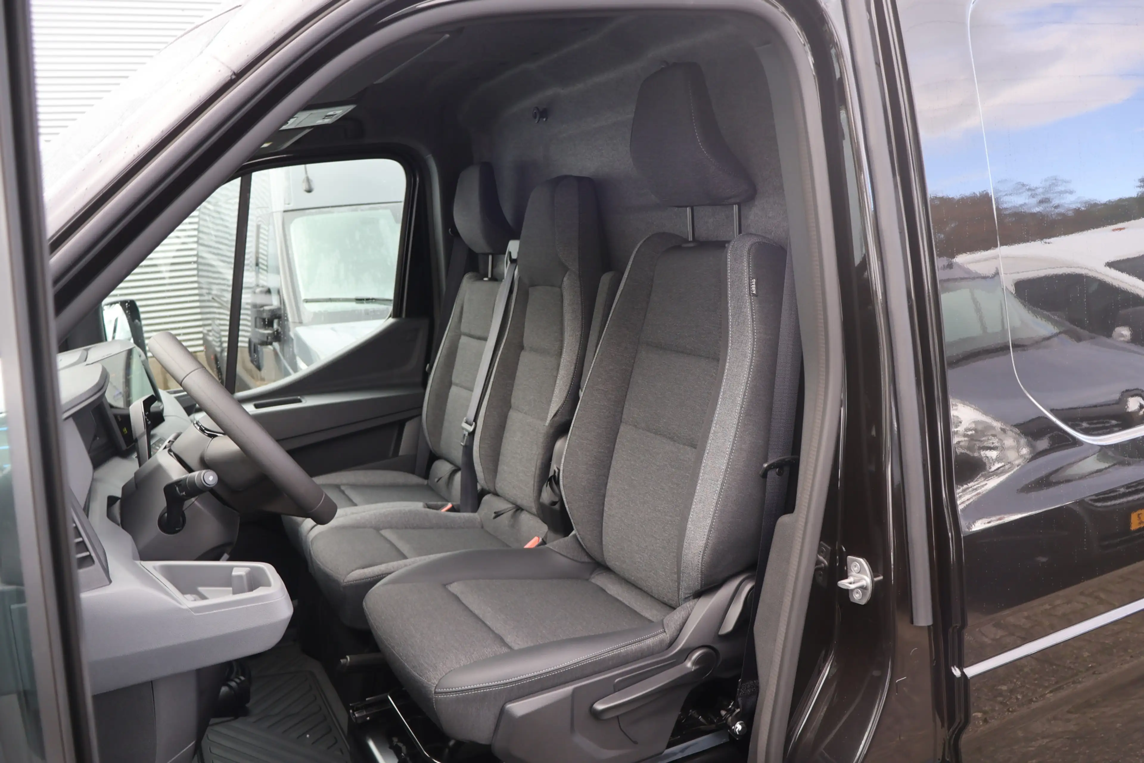 Renault Master E-Tech T35 L2H2 Extra long range 87 kWh — photo 2