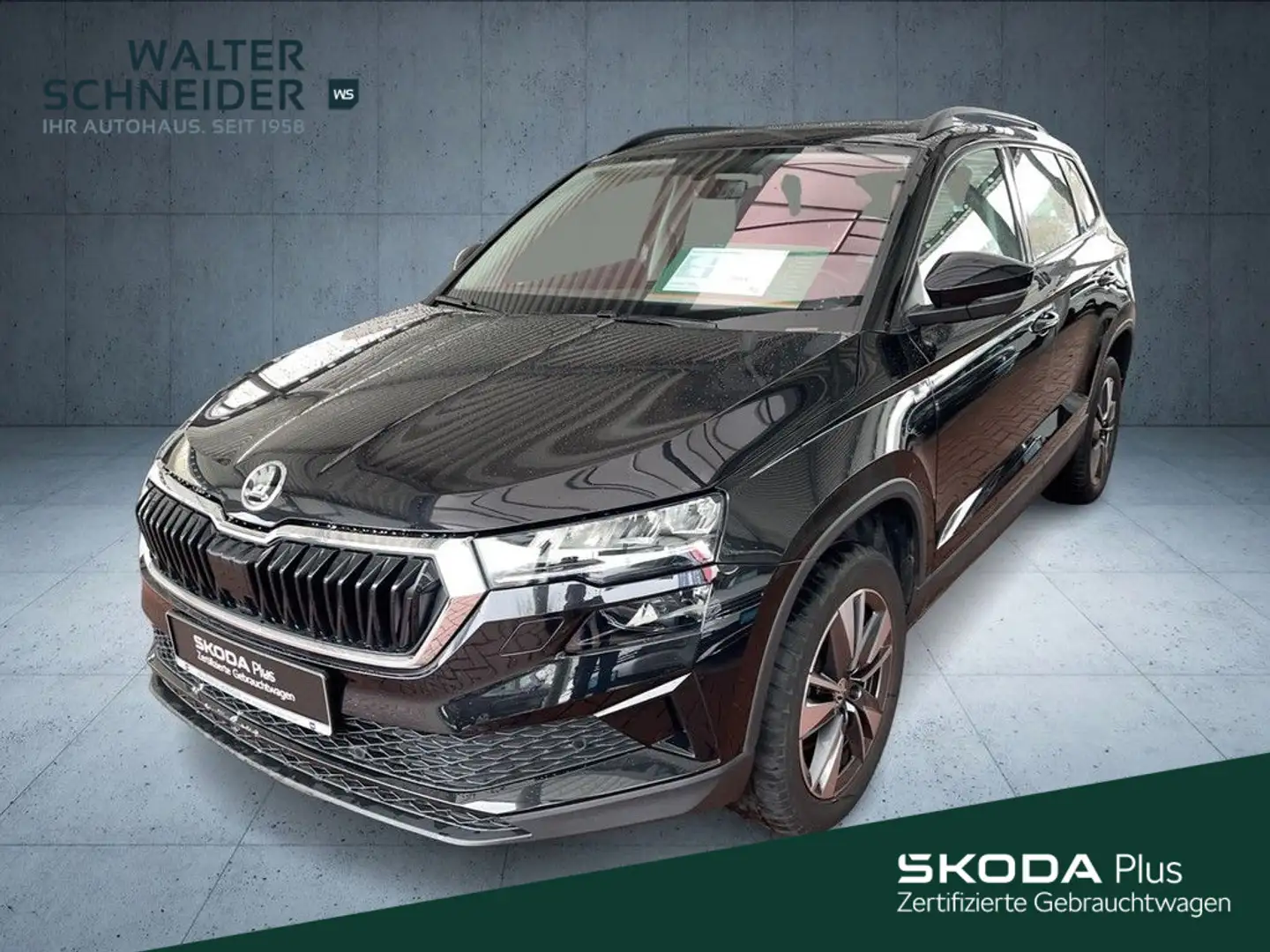 Skoda Karoq 1.5 TSI Tour Navi LED Pano Schwarz - 1