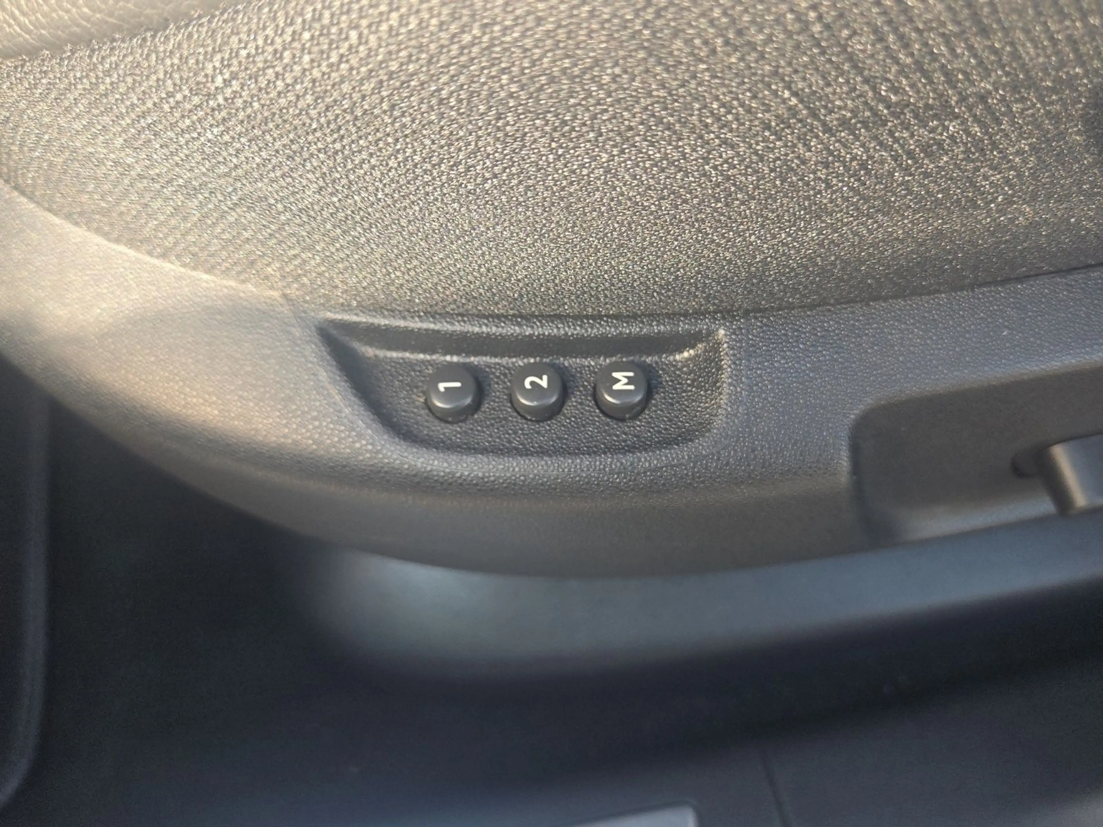 Citroen Grand C4 Picasso Grand C4 7-Sitze/Leder/Massage/Kamera+2xPDC/AHK+ — photo 10