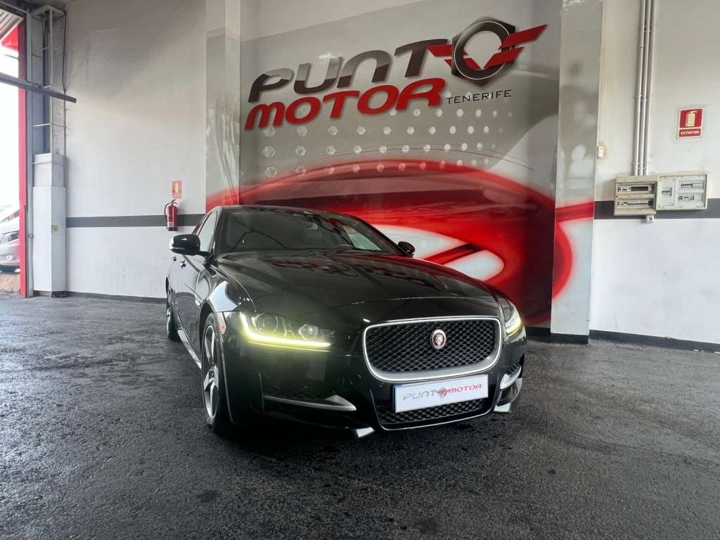 Jaguar XE 2.0 Diesel R-Sport 180 - foto 1