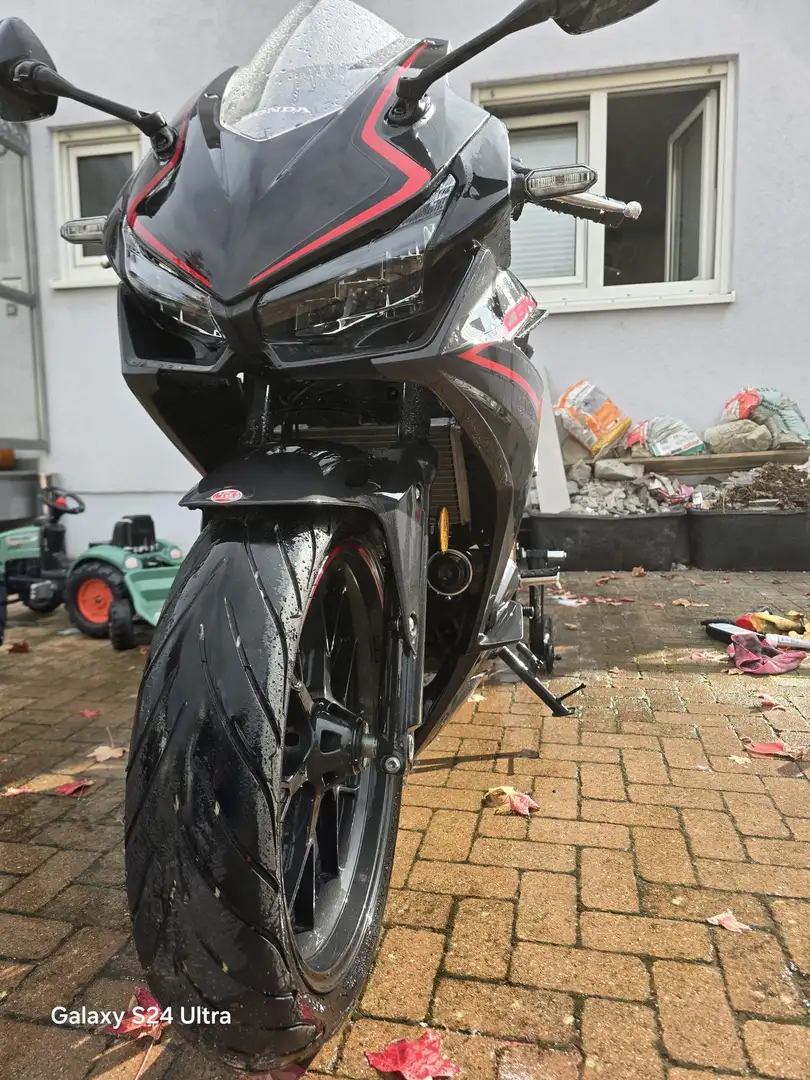 Honda CBR 500 R Negru - 1