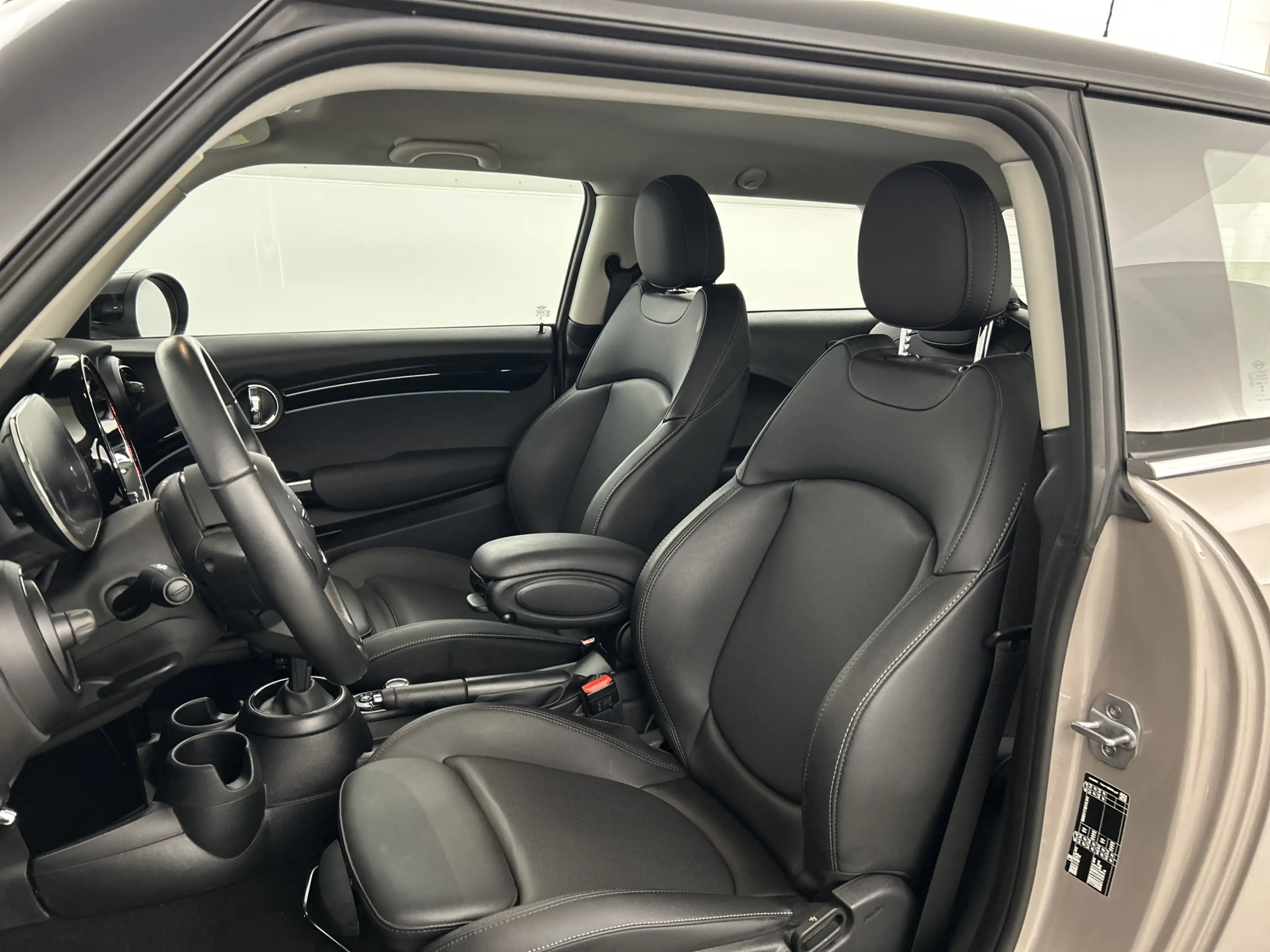 MINI Cooper 3-Deurs 1.5 Aut. Camden Edition Leder/Sportstoelen — photo 10
