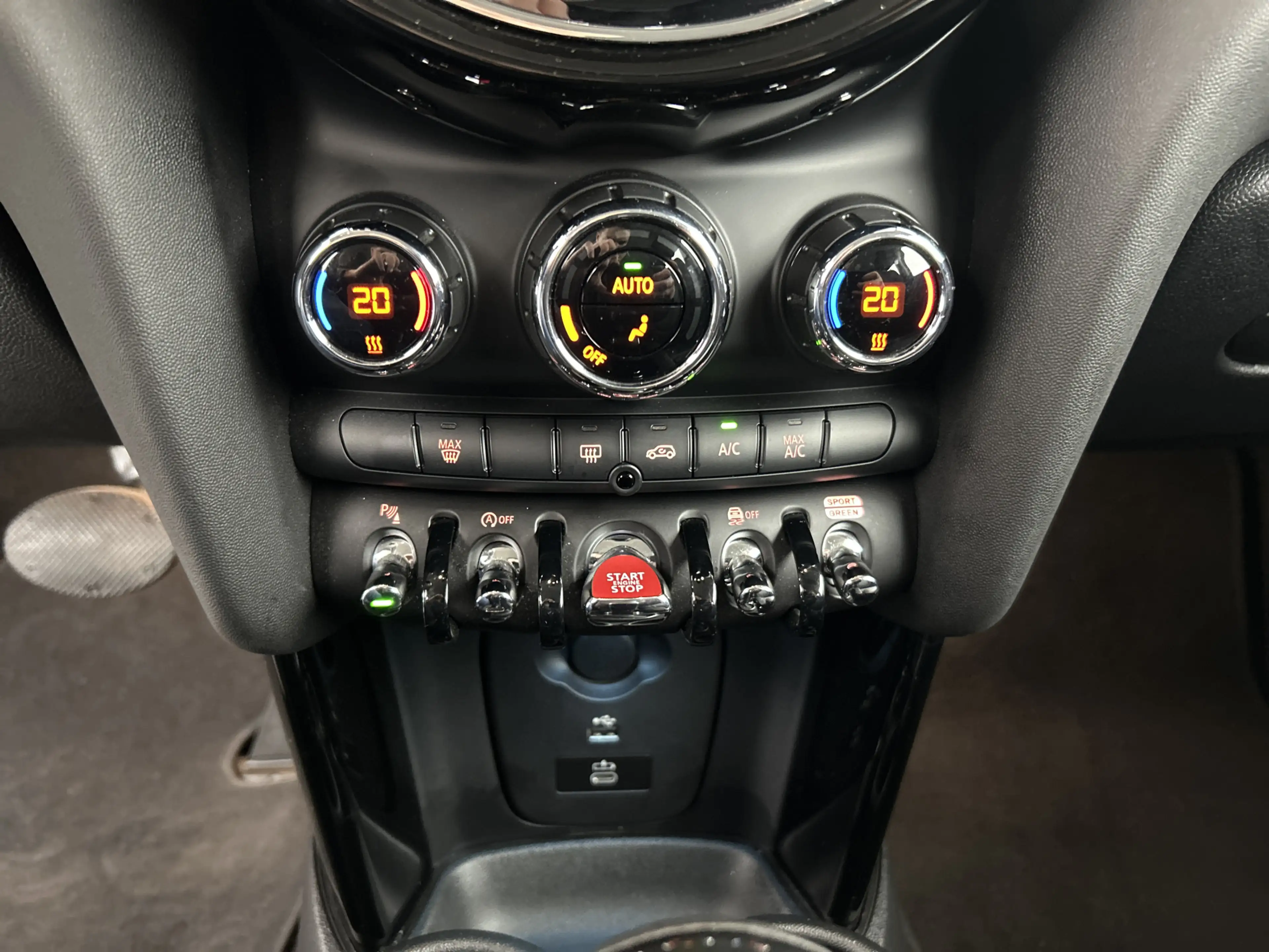 MINI Cooper 3-Deurs 1.5 Aut. Camden Edition Leder/Sportstoelen — photo 21