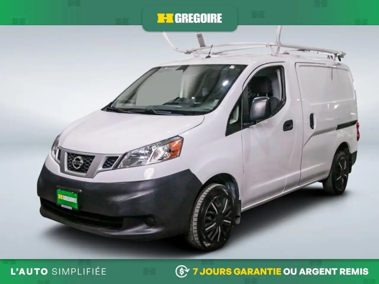 Nissan NV200 снимка Nissan NV200