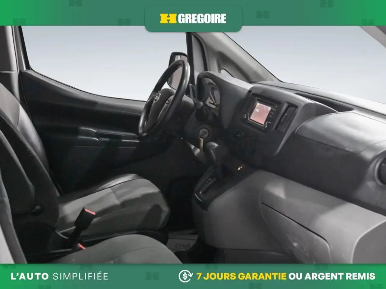 Nissan NV200 снимка Nissan NV200