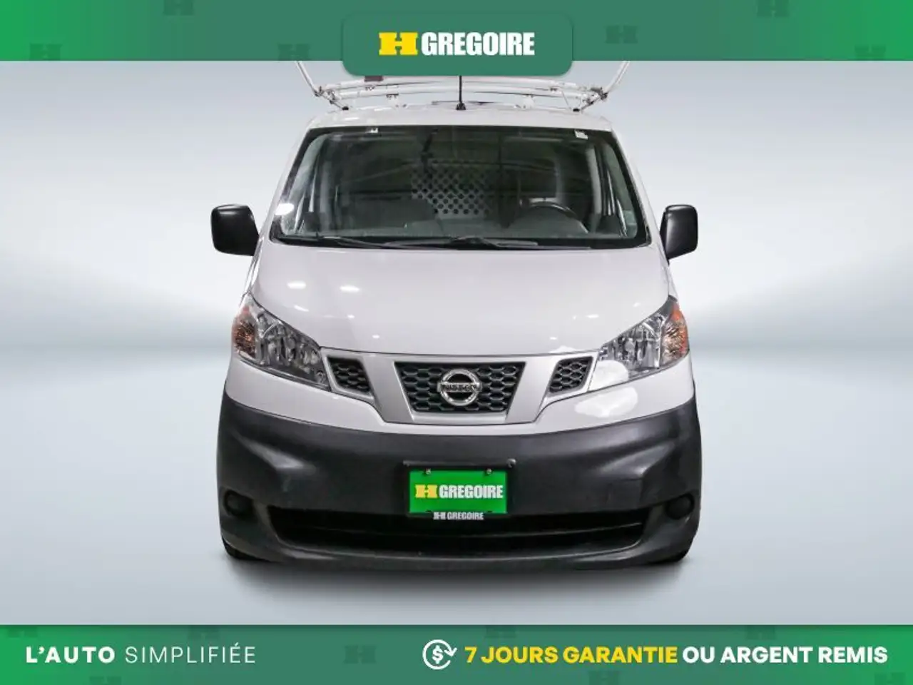 Nissan NV200 снимка Nissan NV200