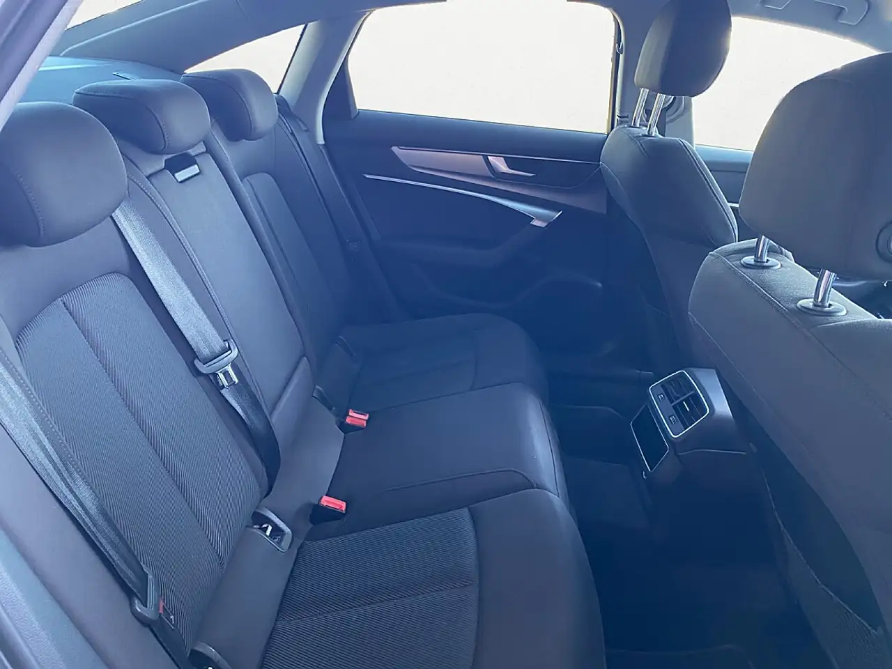Audi A6 50 TFSIe PHEV quattro Sport Aut. 299PS +Busin..., миниатюра 12