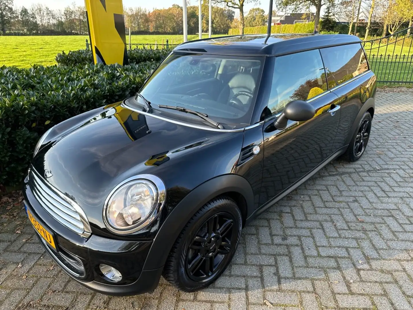 MINI 1.6 One Chili ECC / Leder / Bluetooth Black - 1