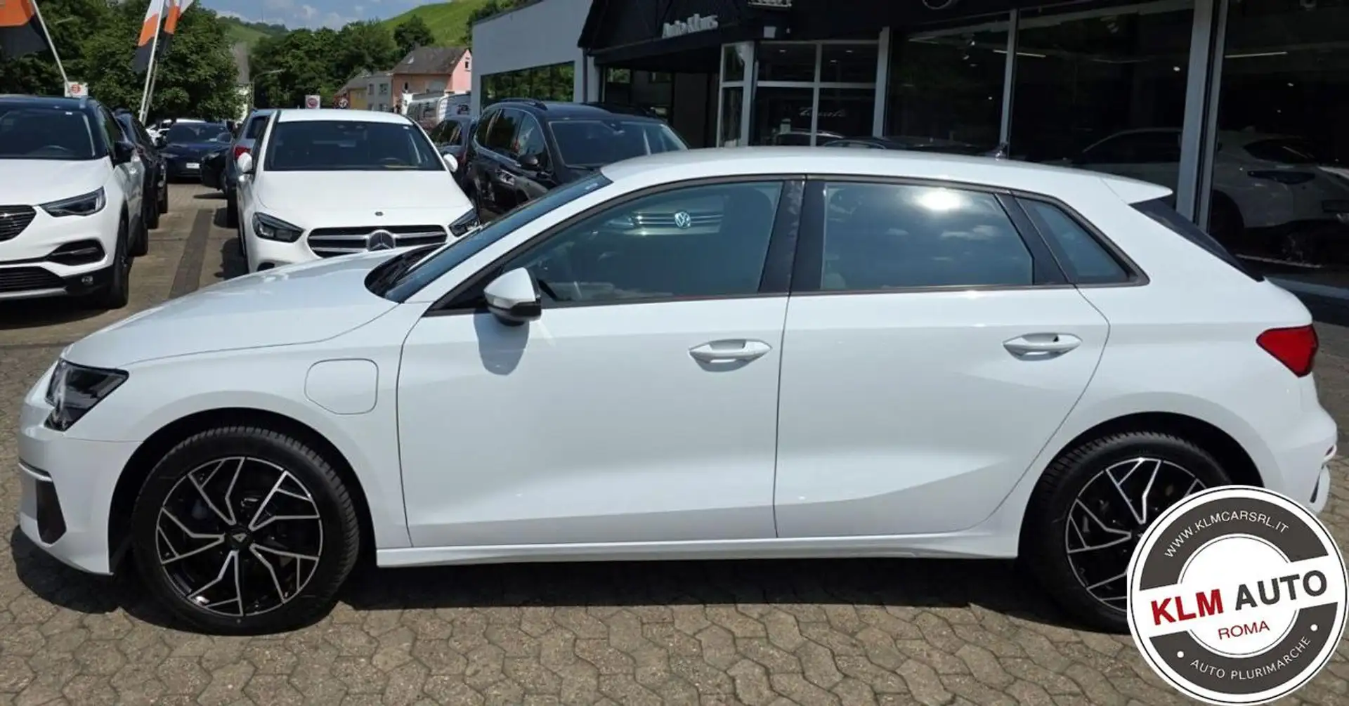 Audi A3 SPB 40 TFSI e S TRONIC SPORT PLUG IN Bianco - 2