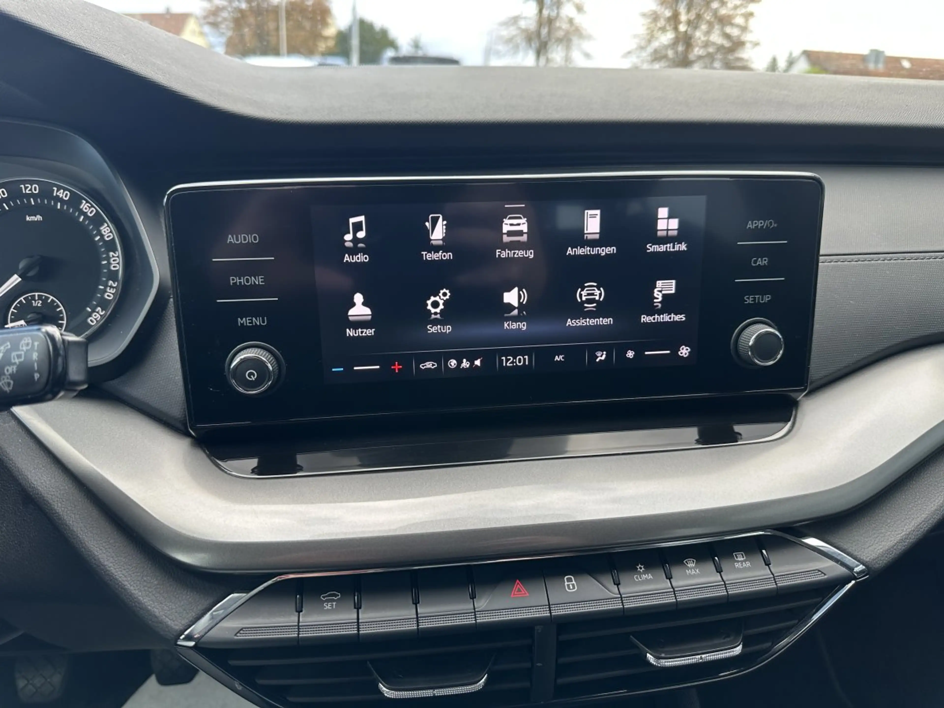 Skoda Octavia Combi 2.0TDI LED*PDC*FRONT+LANE-ASSIST — photo 14