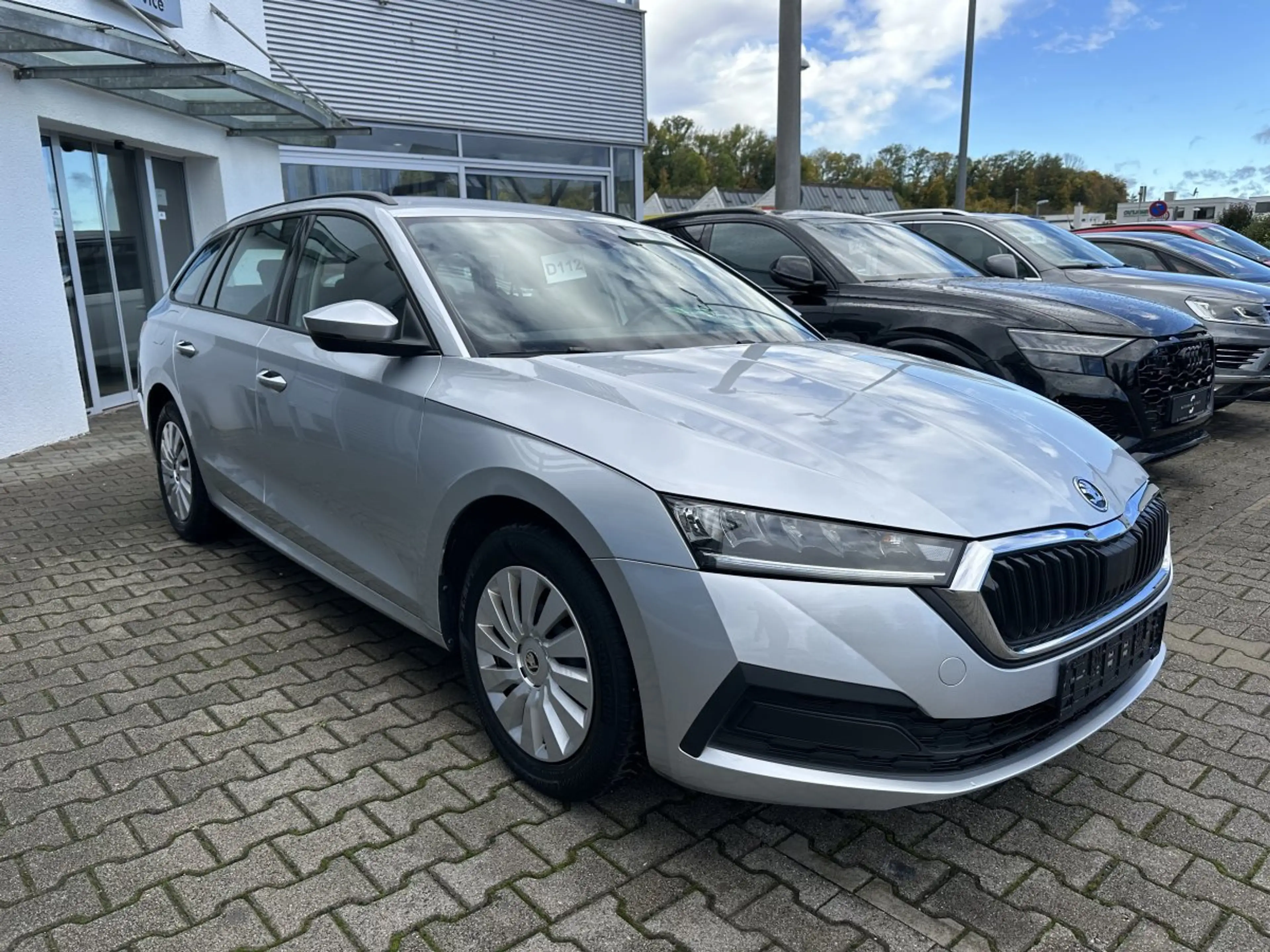 Skoda Octavia Combi 2.0TDI LED*PDC*FRONT+LANE-ASSIST — photo 4