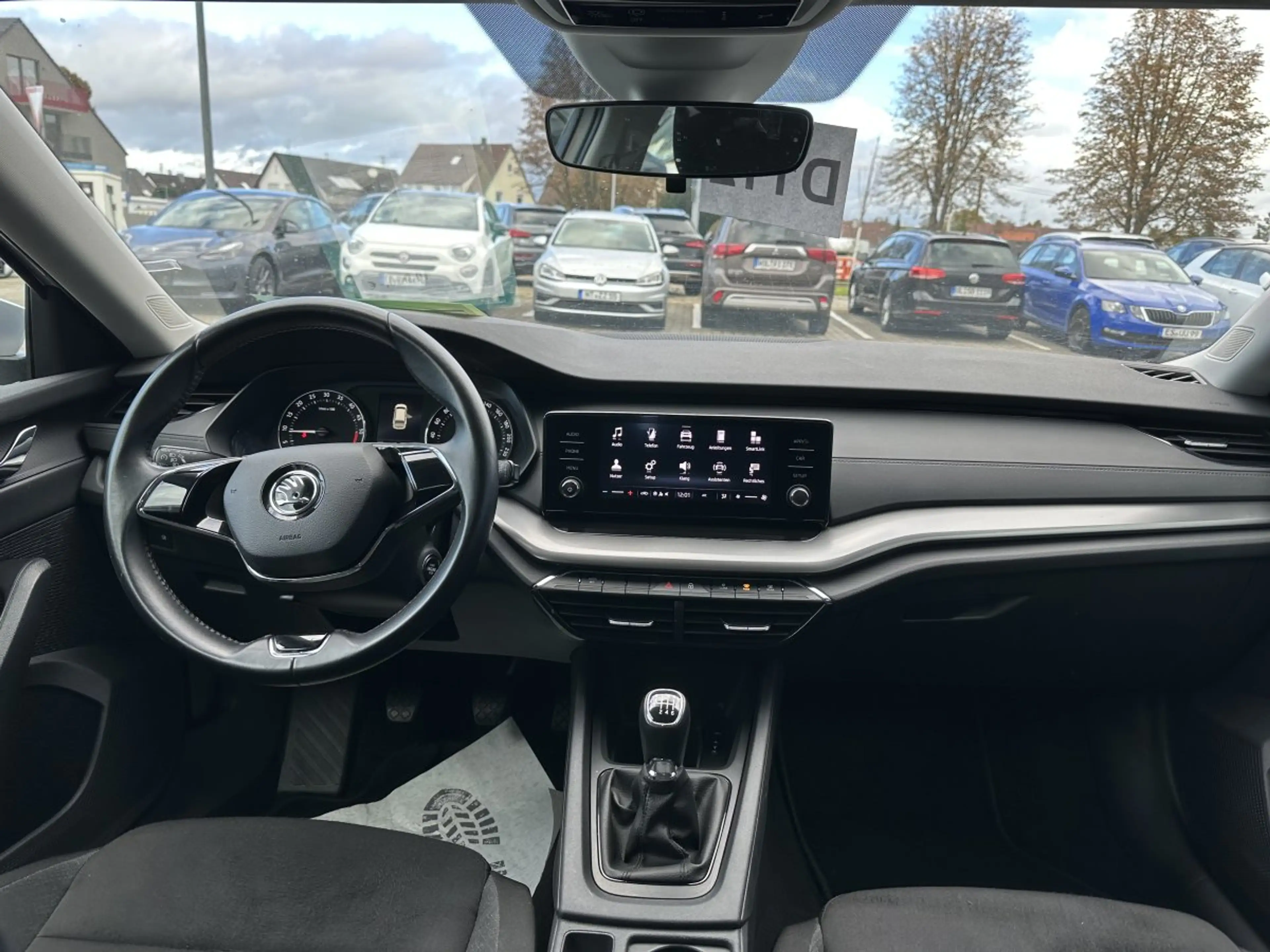 Skoda Octavia Combi 2.0TDI LED*PDC*FRONT+LANE-ASSIST — photo 12
