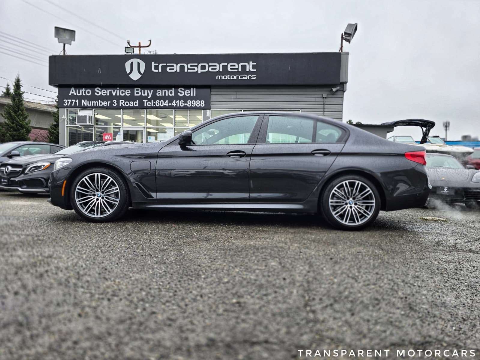 2020 BMW 5 Series Plug-In Hybrid/Premium Essential Package/M Sport P alt 4