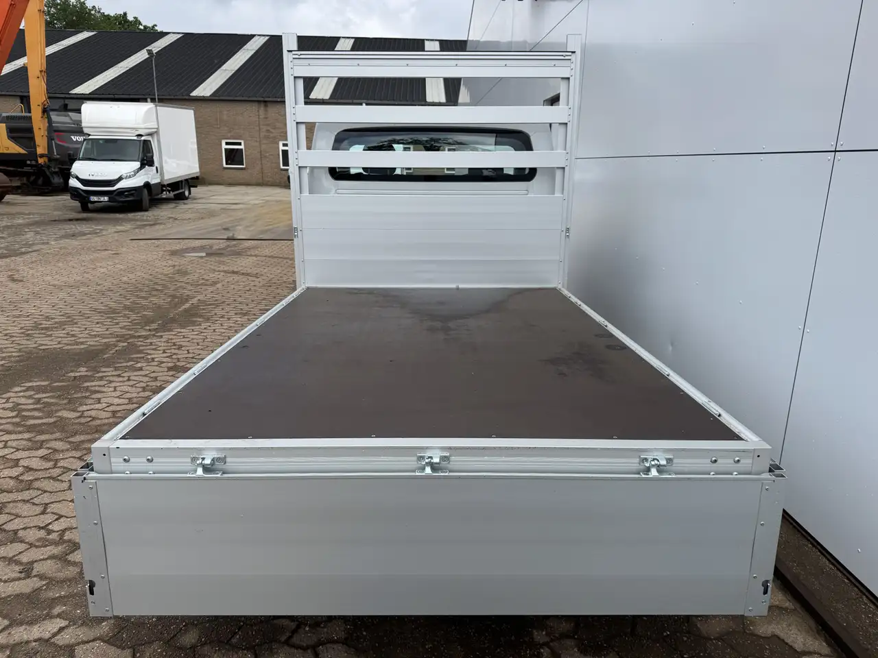 Maxus eDeliver 3 2025 — фото 11