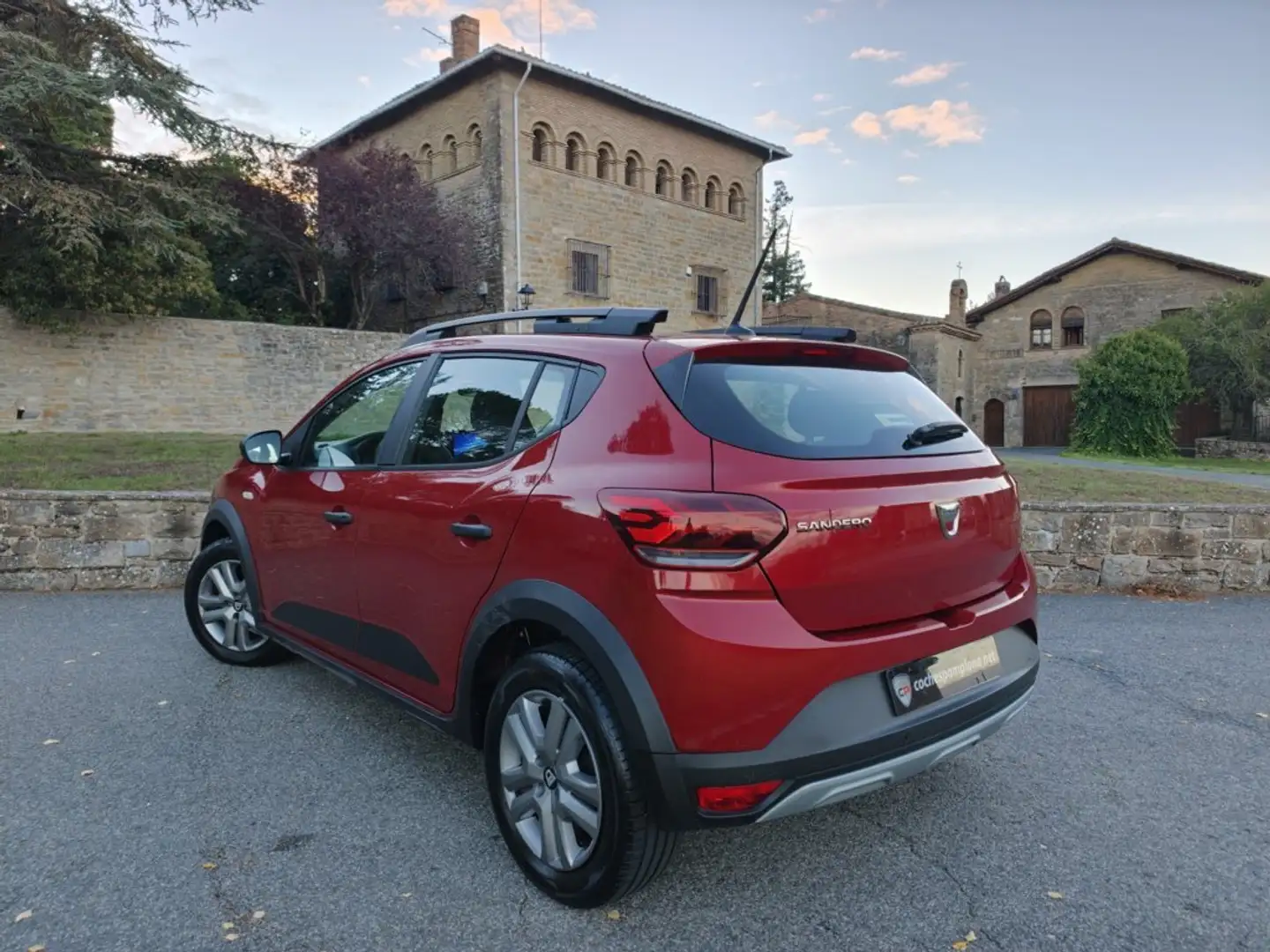 Dacia Sandero 1.0 TCE GLP Stepway Essential 74kW Burdeos - 2