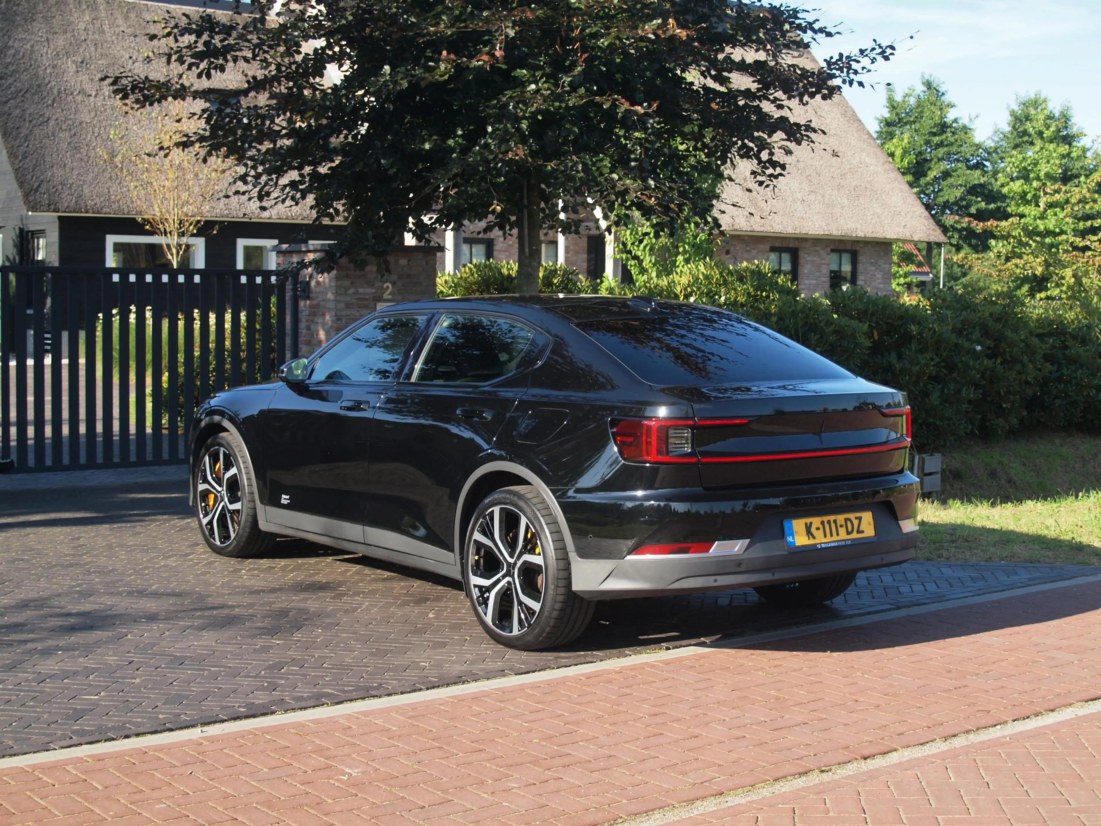 Polestar 2 Long Range Dual Motor Performance 78kWh | Panorama — photo 8