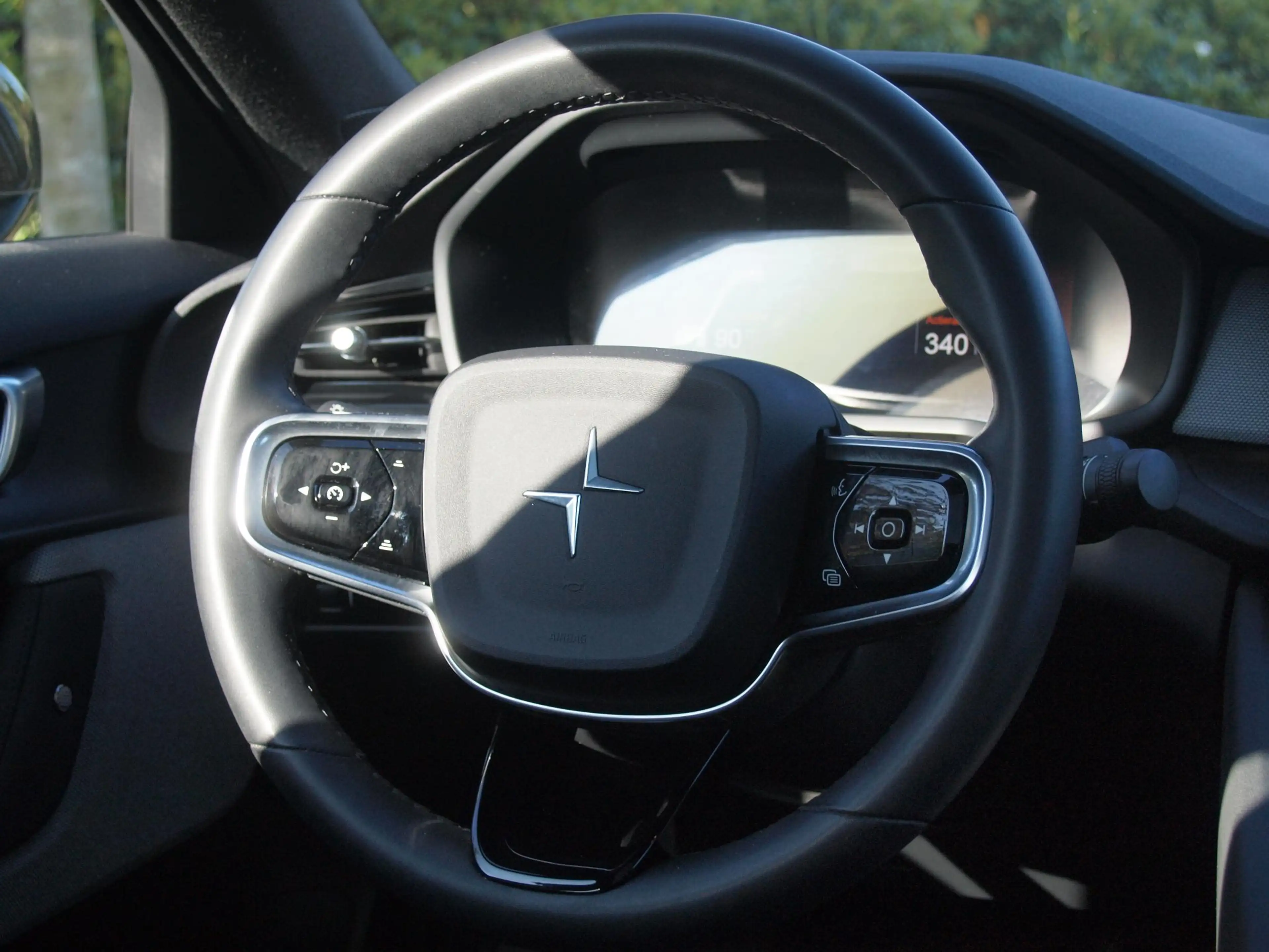 Polestar 2 Long Range Dual Motor Performance 78kWh | Panorama — photo 16