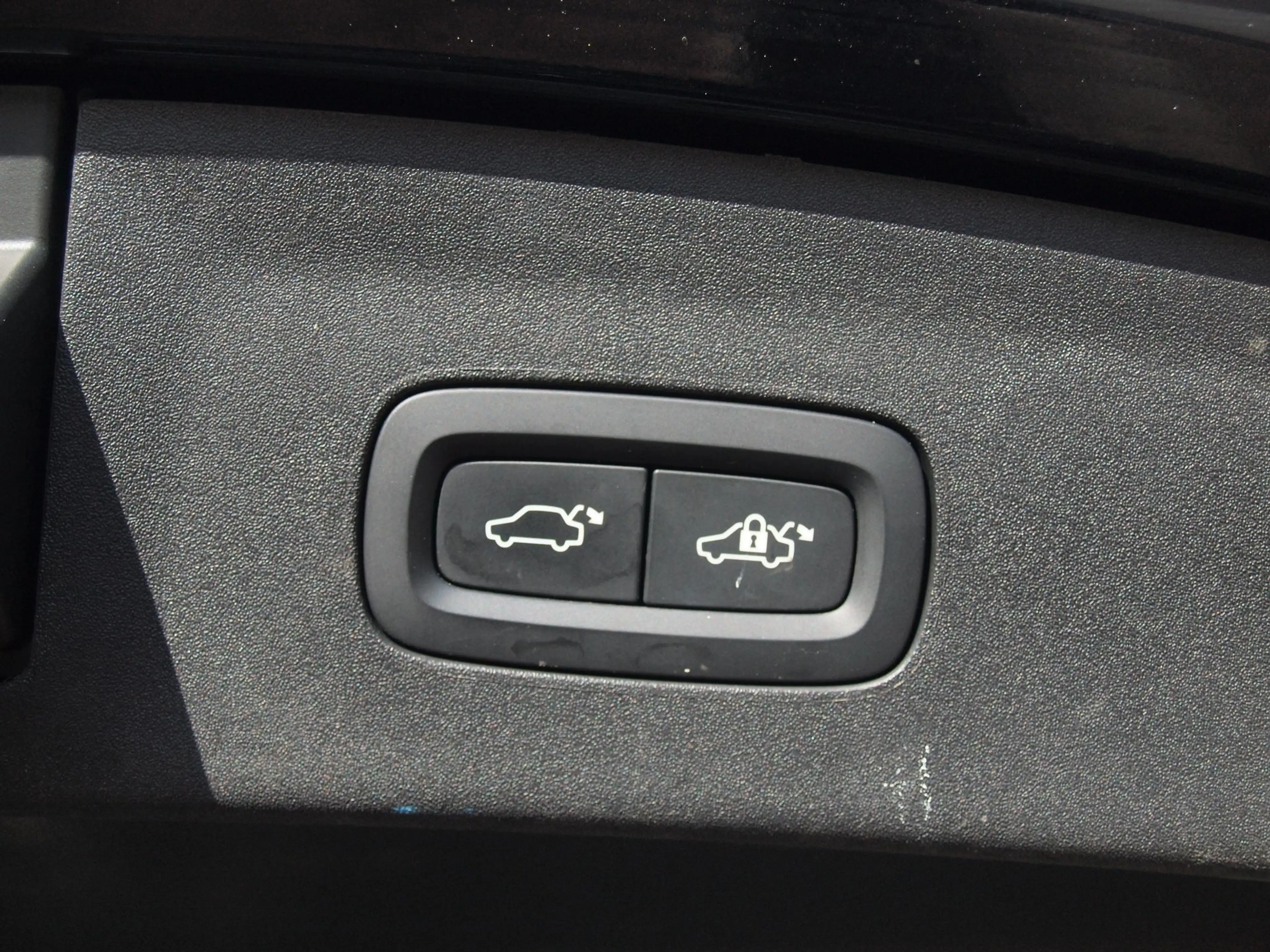 Polestar 2 Long Range Dual Motor Performance 78kWh | Panorama — photo 33