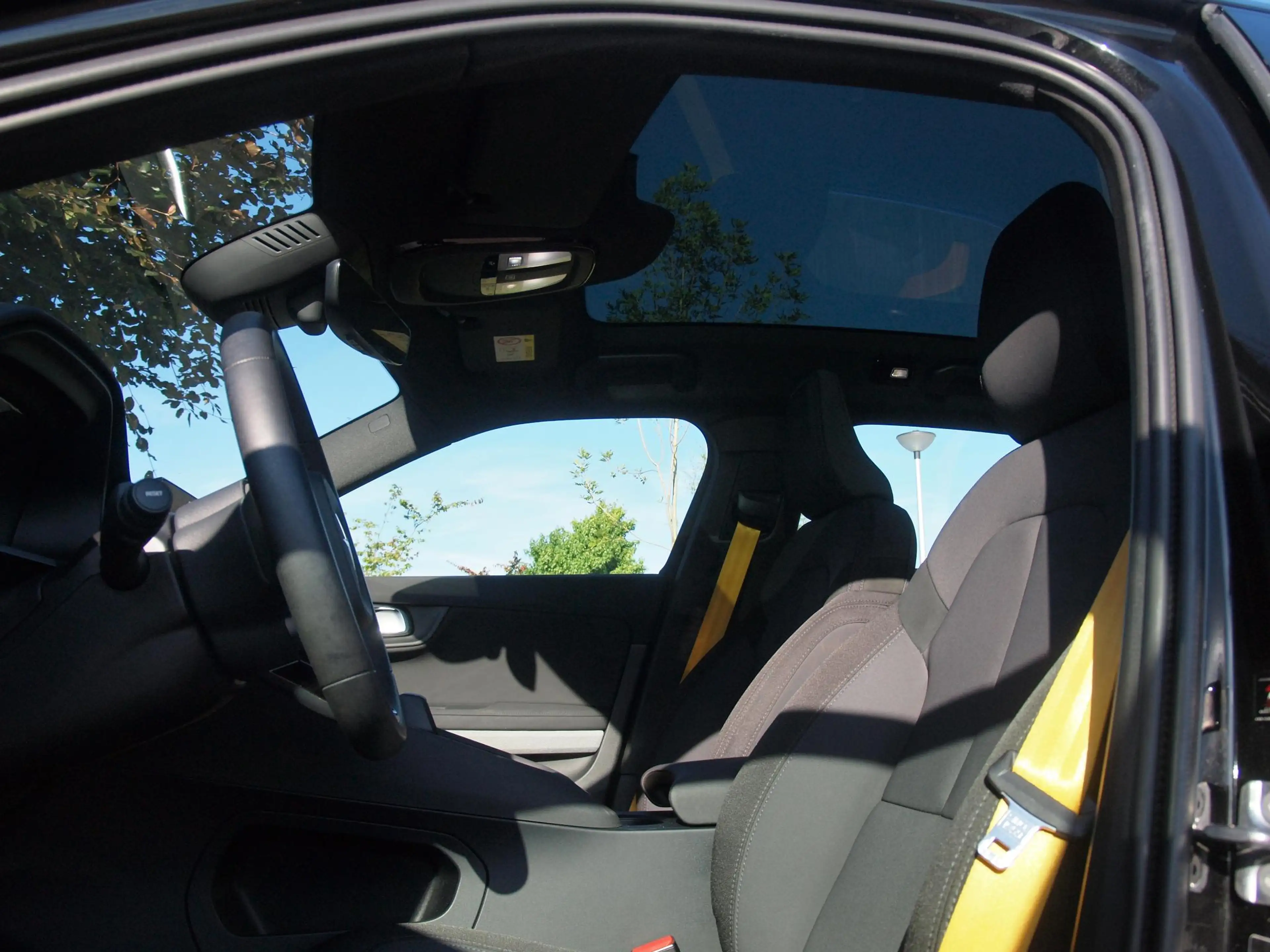 Polestar 2 Long Range Dual Motor Performance 78kWh | Panorama — photo 13