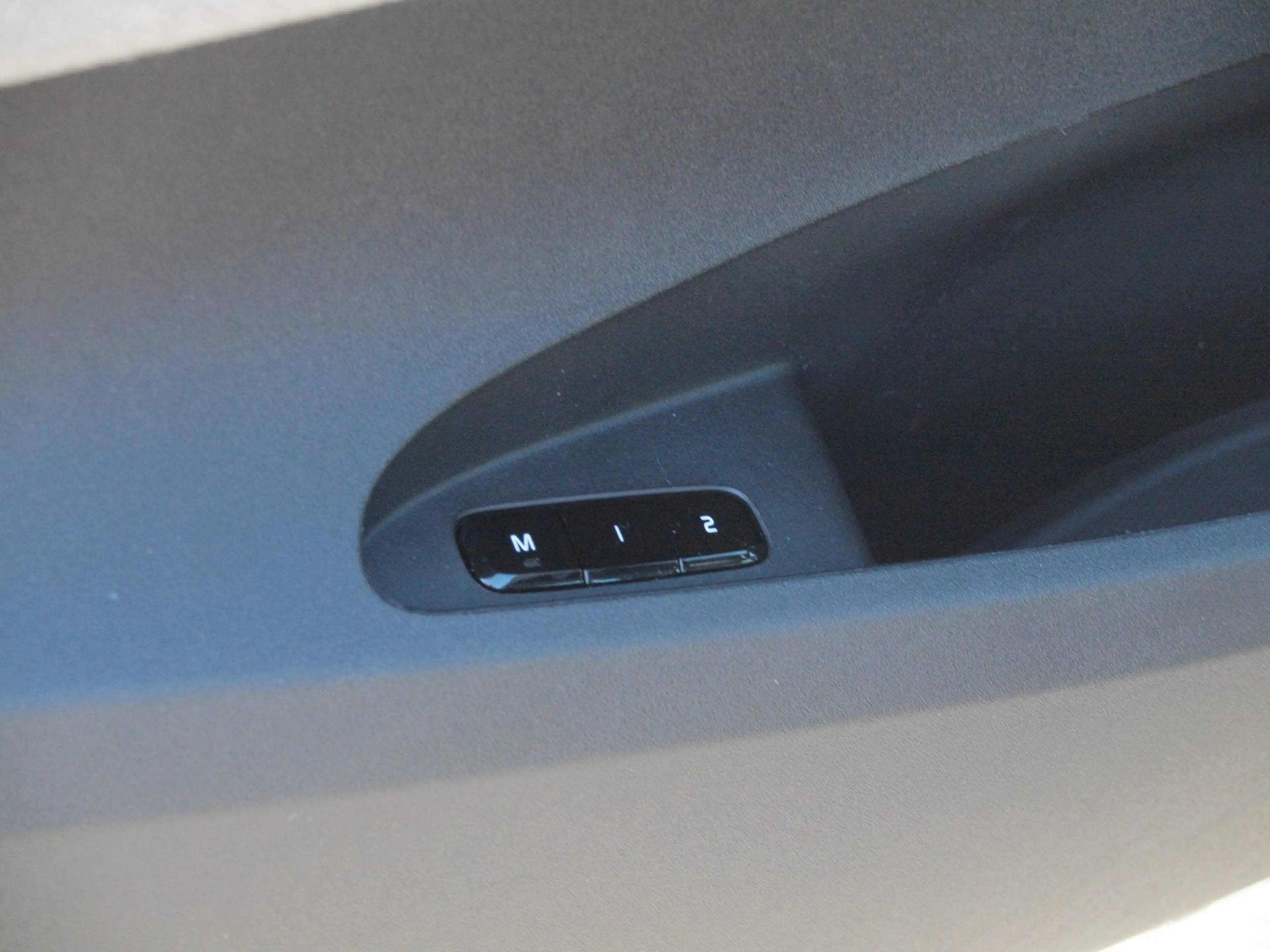 Polestar 2 Long Range Dual Motor Performance 78kWh | Panorama — photo 27