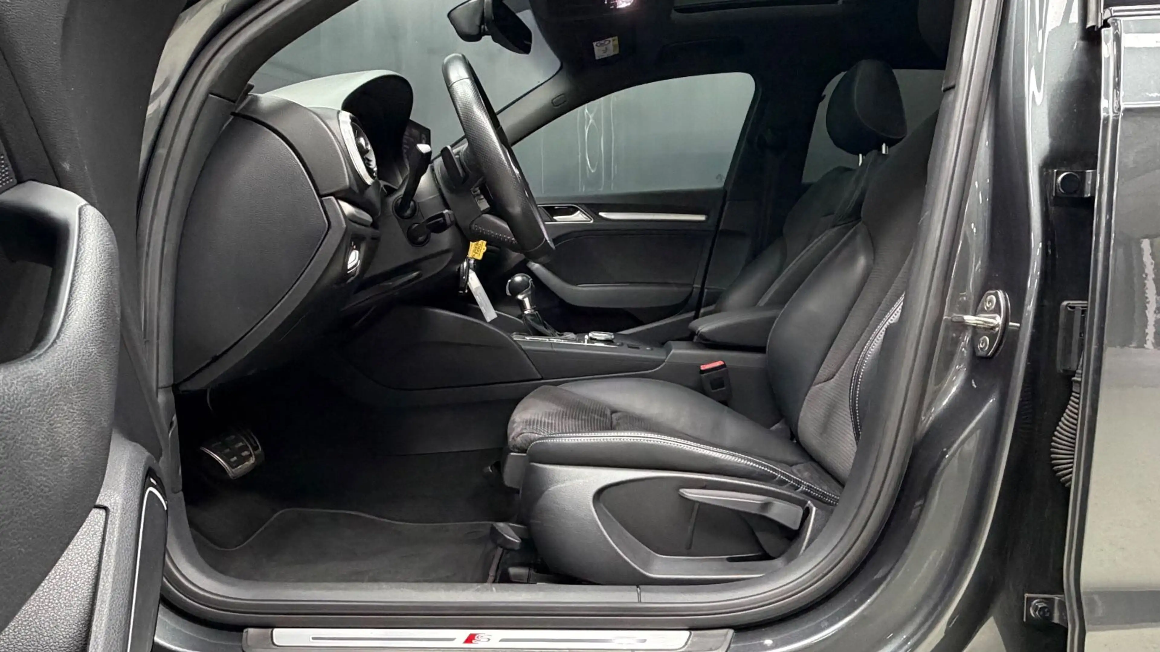 Audi S3 Sportback 2.0 TFSI* Pano*Bang & Olufsen*Exclu — photo 12
