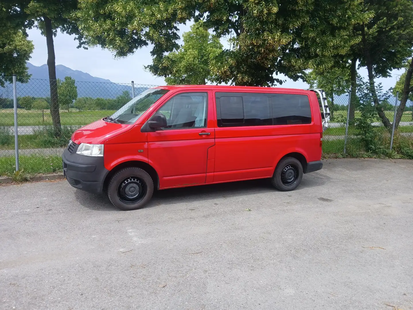 Volkswagen T5 Kombi MD-Kombi 2,5 TDI 4motion Rot - 2