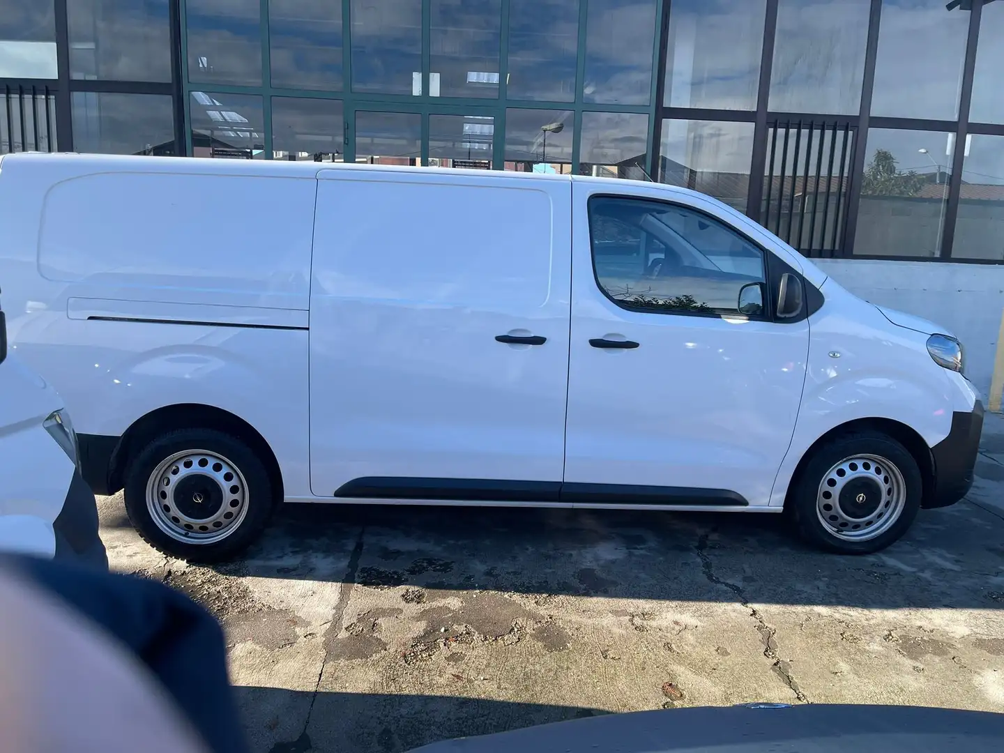 Opel Vivaro Vivaro L - 2.0 Diesel 145cv Weiß - 2