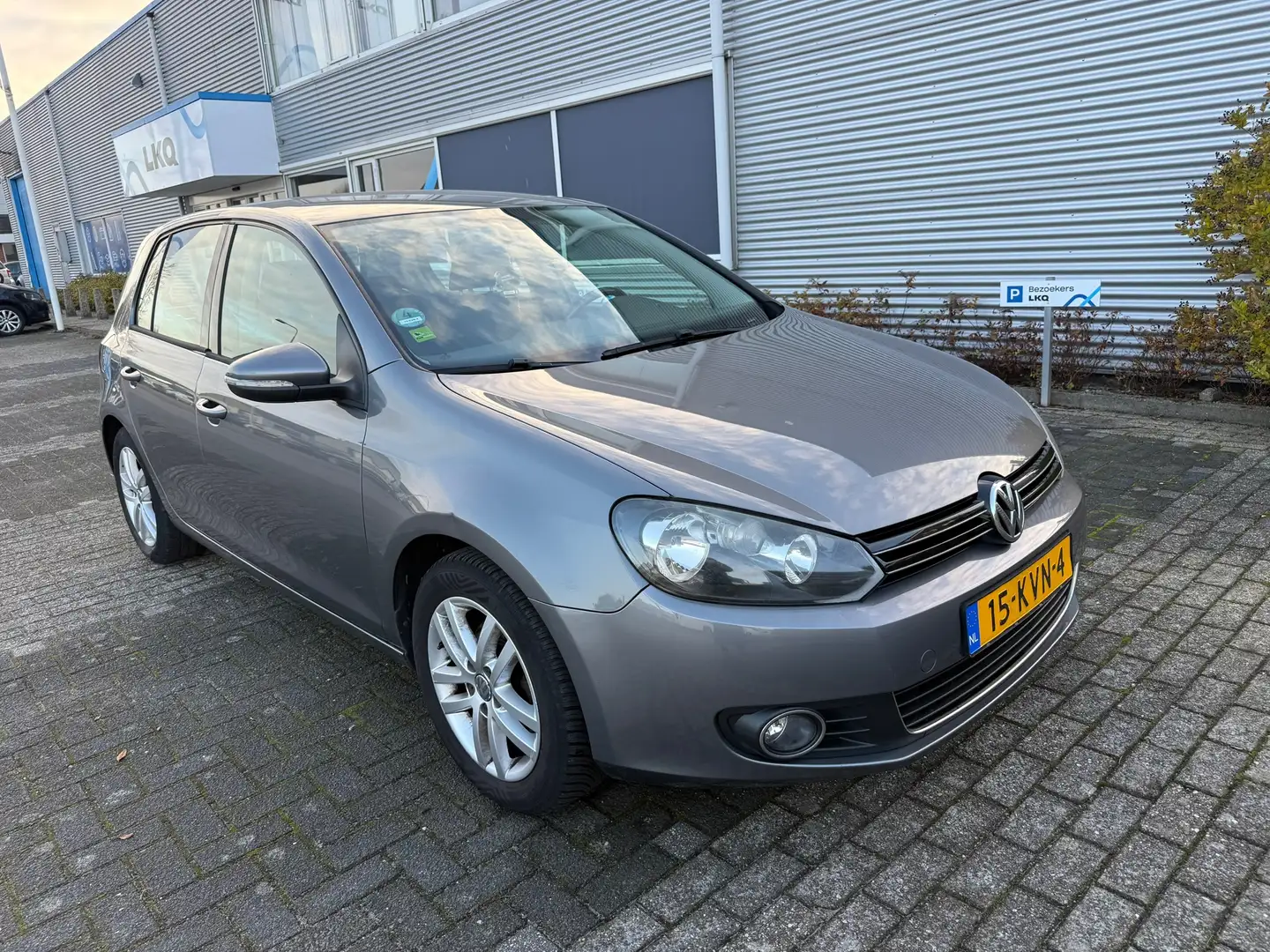 Volkswagen Golf 1.2 TSI Highline BlueMotion NAV.+ Clima Bj:2010 NA Grigio - 2