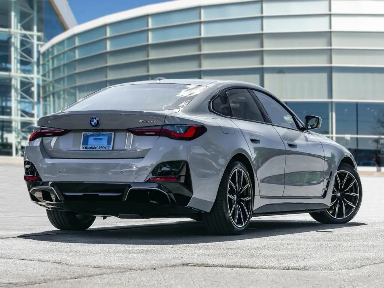BMW i4 снимка BMW i4