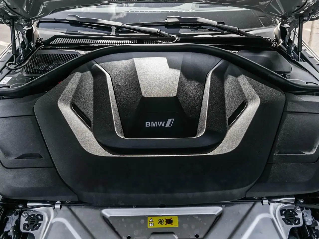 BMW i4 снимка BMW i4
