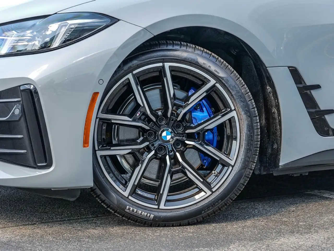BMW i4 снимка BMW i4